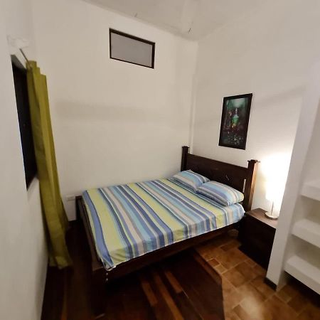 דירות Apartamento Spiral, En El Centro De Quepos. מראה חיצוני תמונה